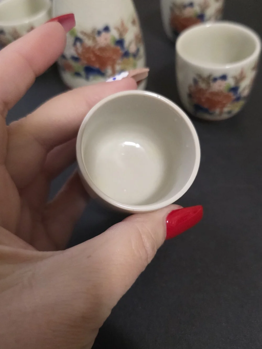 Japanese-Style Ceramic Sake Set with Floral Motif - White & Red - MADE IN JAPAN